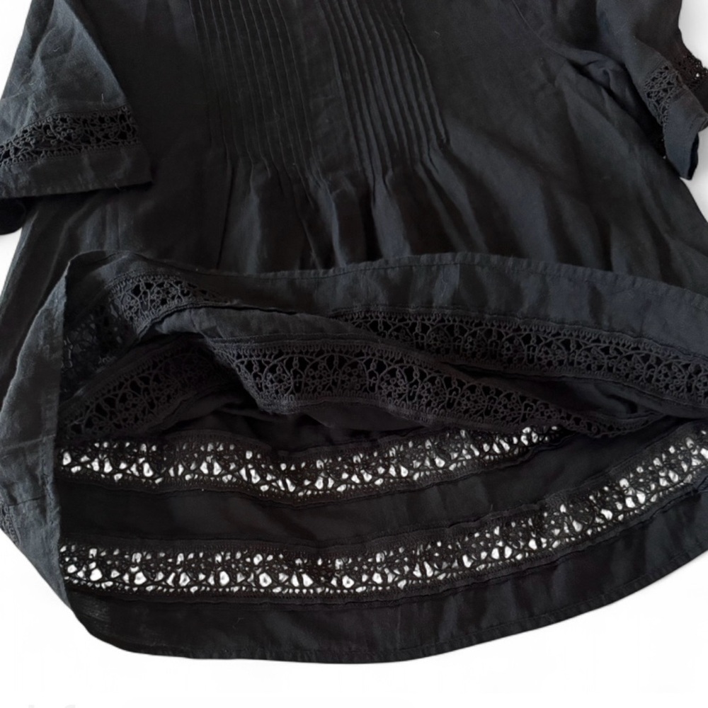 Old Navy Black Blouse with Lace Trim - Picture 2 of 2